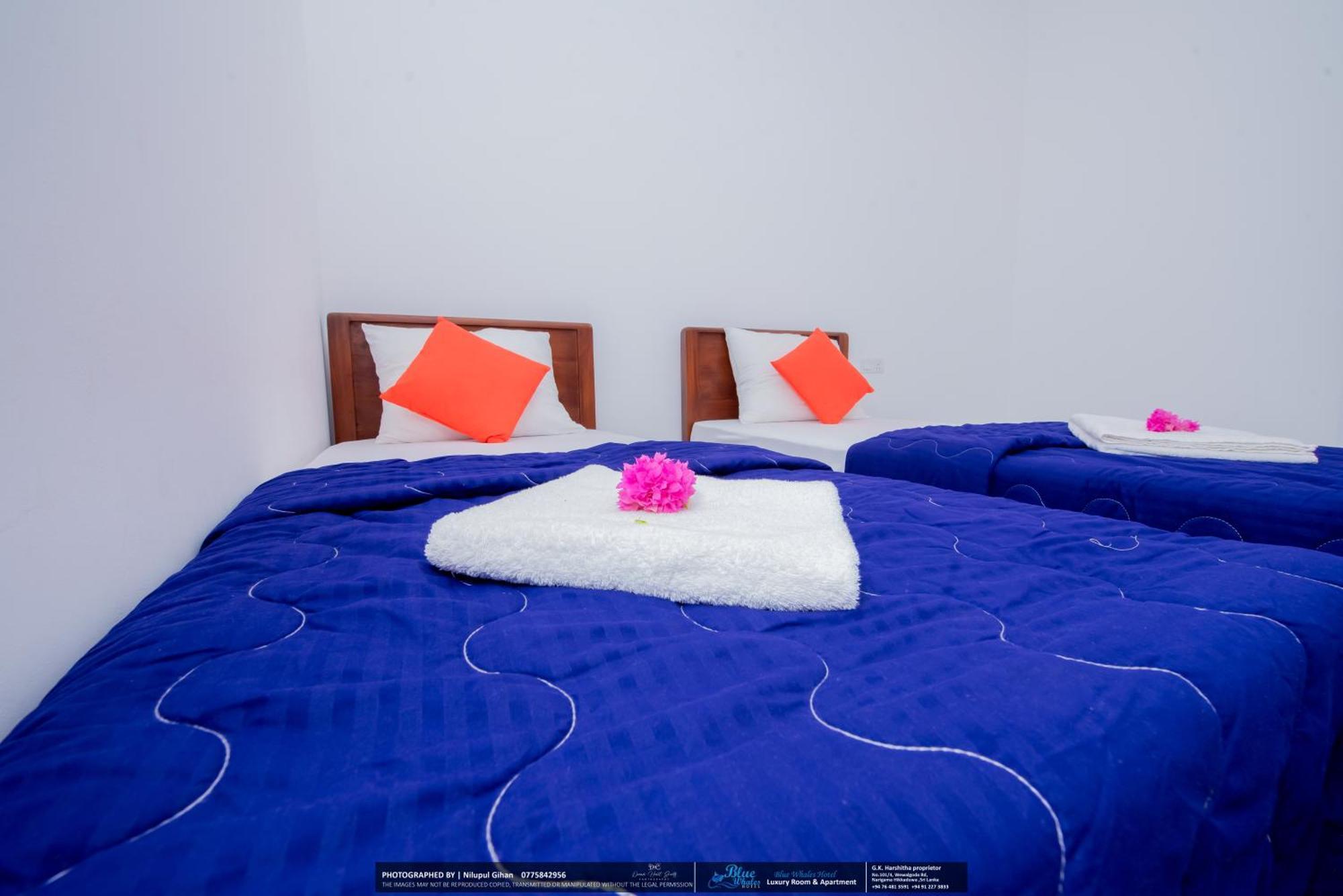 Blue Whales Hotel 希克杜沃 外观 照片