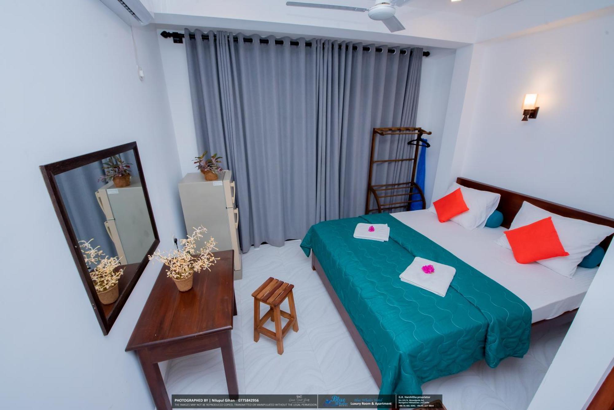 Blue Whales Hotel 希克杜沃 外观 照片