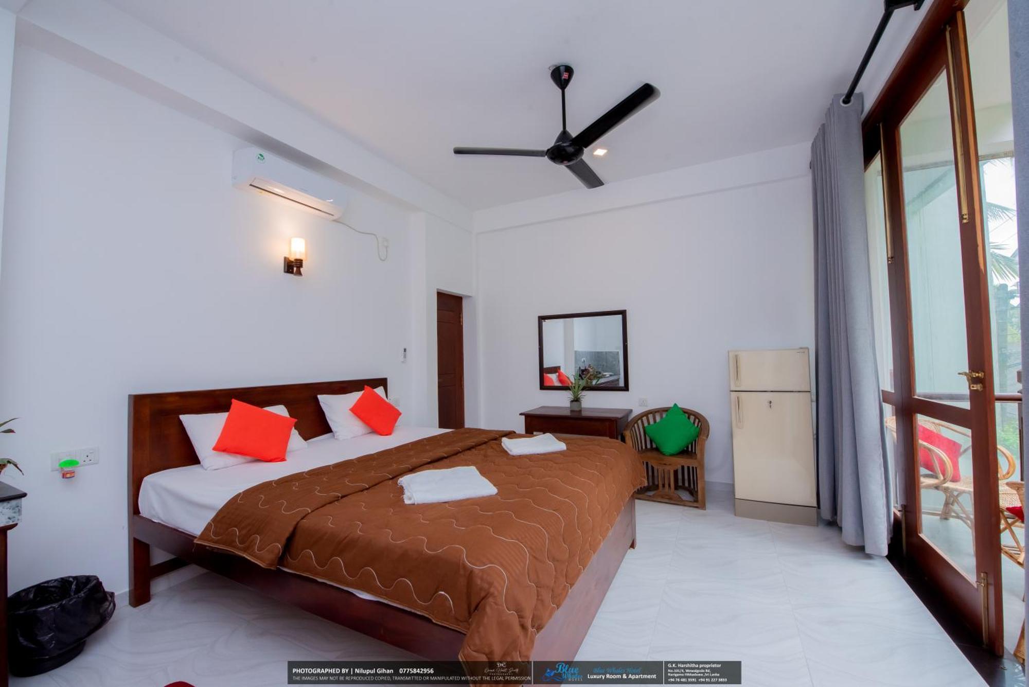 Blue Whales Hotel 希克杜沃 外观 照片